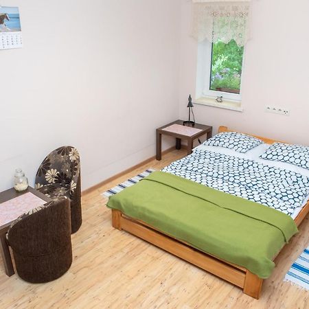 Agroturystyka Pod Modrzewiami Nowy Tomyśl Exteriör bild