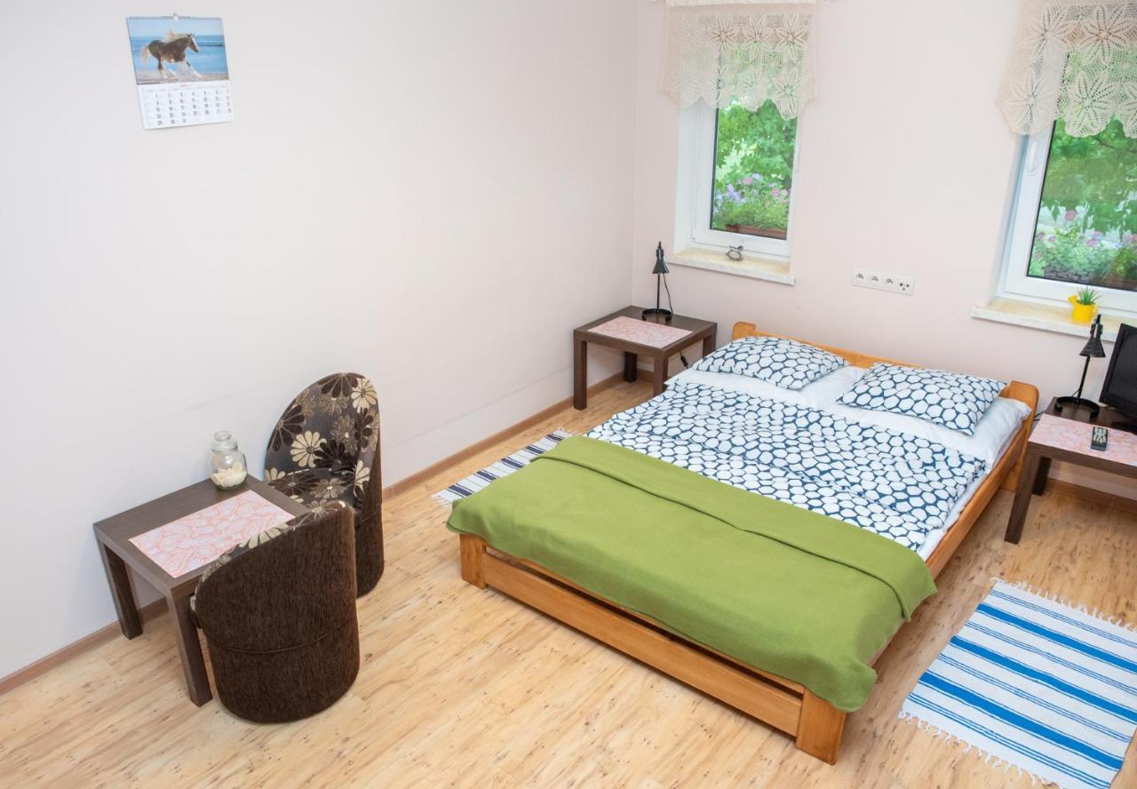 Agroturystyka Pod Modrzewiami Nowy Tomyśl Exteriör bild